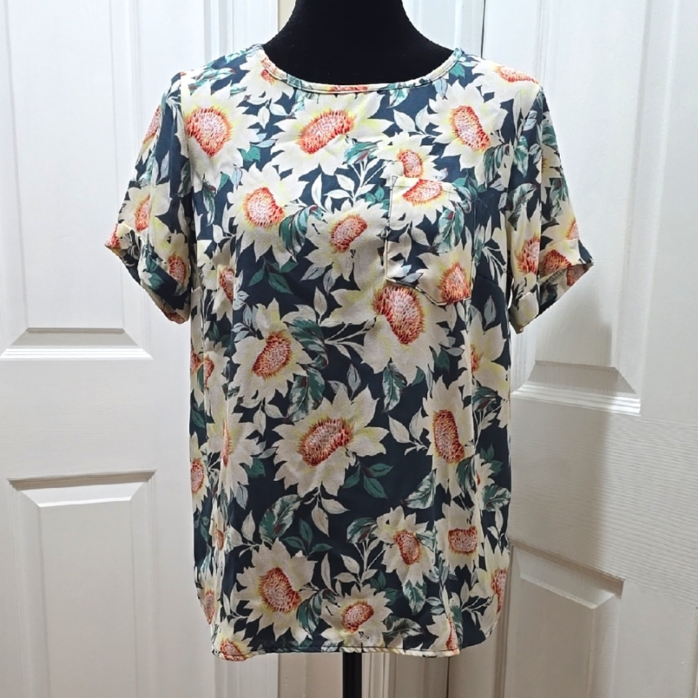 Floral Print Women's Round Neck Loose Top With Front Pocket